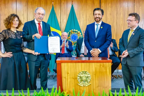 Presidente Lula o anúncio de financiamento do BNDES destinado a melhorar a mobilidade urbana em São Paulo. Ricardo Stuckert