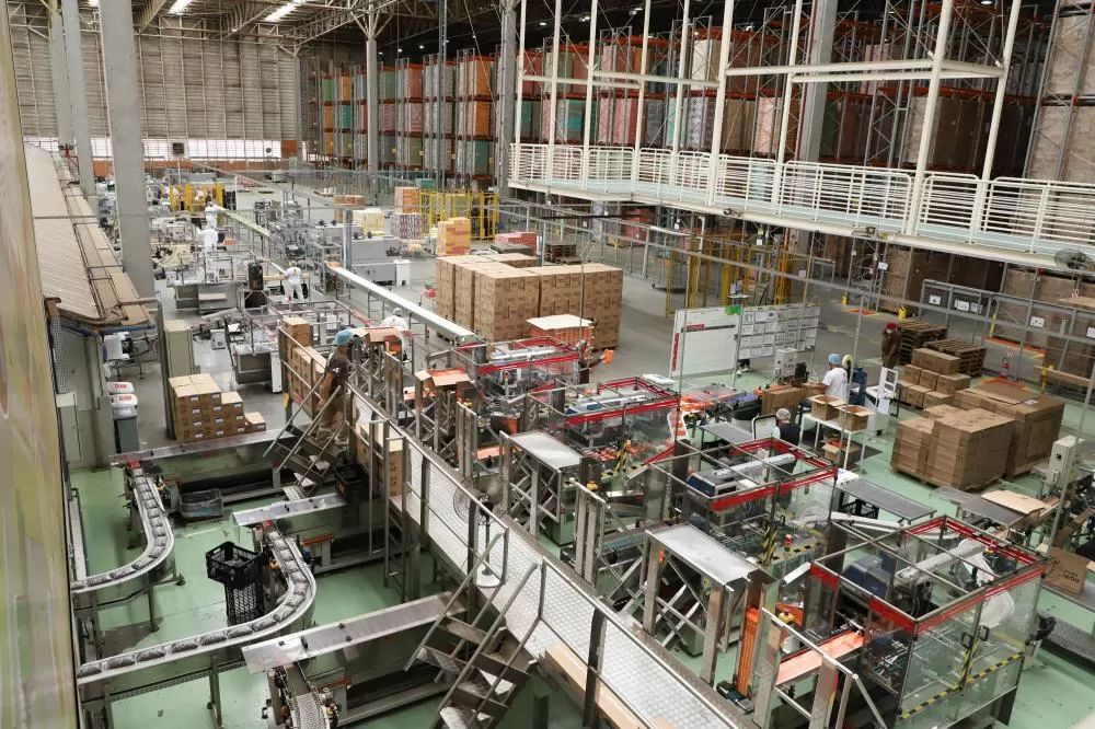 Indústria do Paraná é a terceira que mais cresceu no País em outubro, aponta IBGE Foto: Ari Dias/AEN