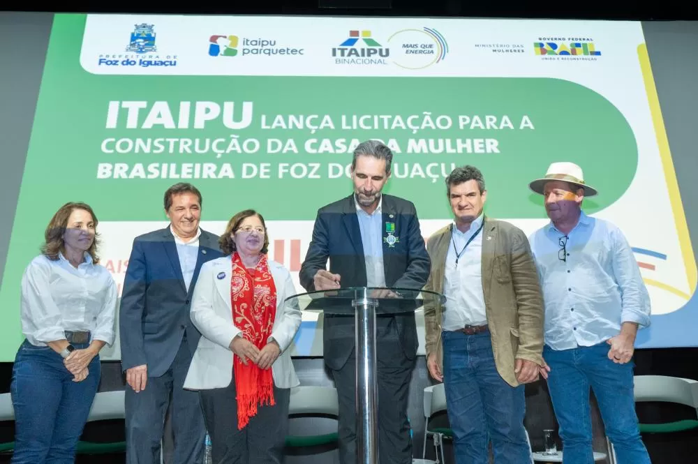 Enfrentamento à violência contra mulher deve ser compromisso de todos, diz ministra Cida Gonçalves