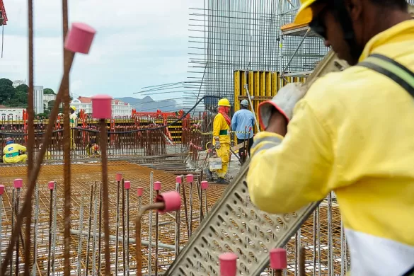 O setor da construção, fundamental para o crescimento da economia e a geração de empregos, acumula avanços durante o governo Lula. Foto Tânia Rêgo/Agência Brasil