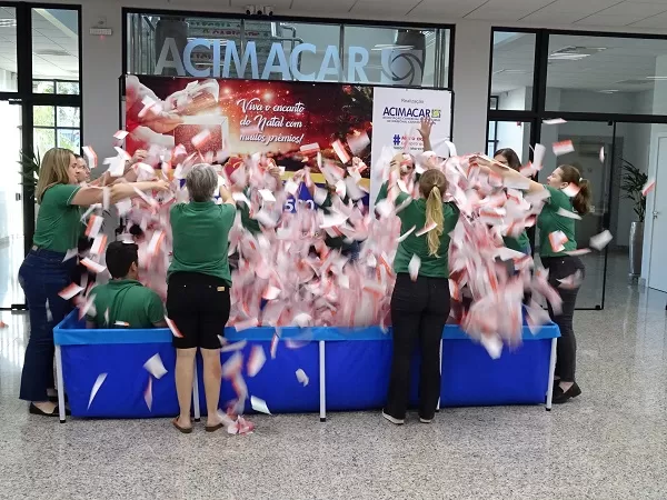 Acimacar divulga consumidores contemplados no terceiro sorteio Natal Premiado