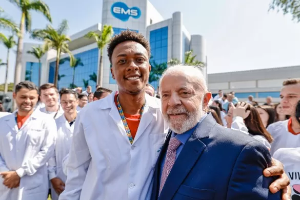 Prioridade na saúde: o presidente Lula visita fábrica para tratamento de diabetes. Ricardo Stuckert