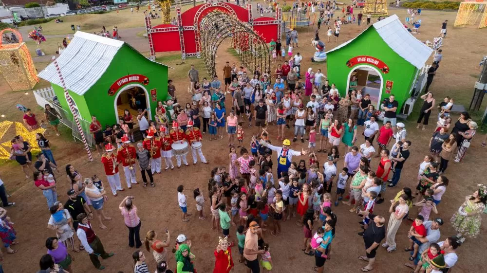 Mais de 7 mil crianças participaram das oficinas do Natal no Gramadão da Vila A