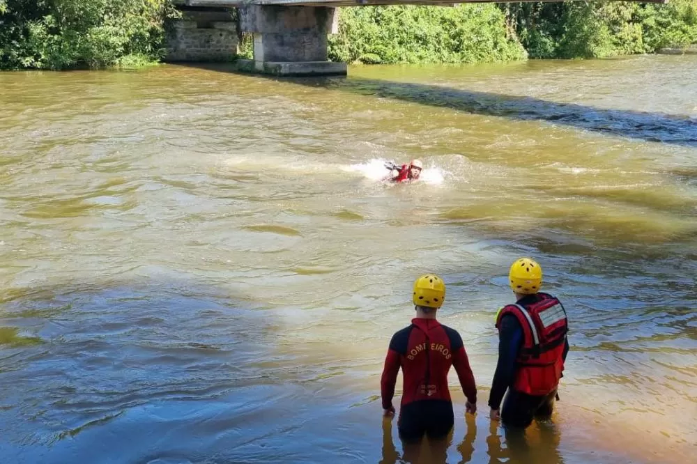 Banho de rio seguro: 10 dicas dos Bombeiros para evitar cabeça d'água e outros riscos Foto: Divulgação CBMPR