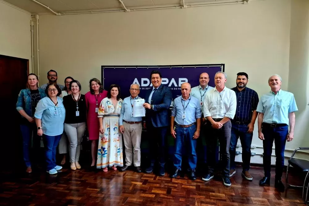 Adapar e CRMV-PR celebram acordo para aprimorar a inspeção e sanidade animal