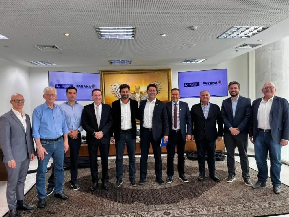 Comitiva beltronense, liderada por Pedron, em audiência com o governador Ratinho Junior. Foto: Naiara Corá