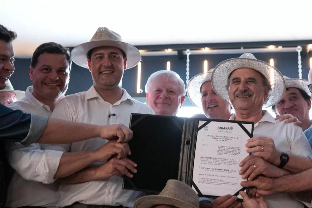 No Show Rural, governador autoriza pavimentação de estradas na Região Oeste Foto: Roberto Dziura Jr/AEN