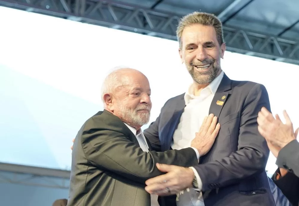 Diretor-geral brasileiro da Itaipu, Enio Verri, e o presidente Luiz Inácio Lula da Silva. Crédito: Alexandre Marchetti/Itaipu Binacional.