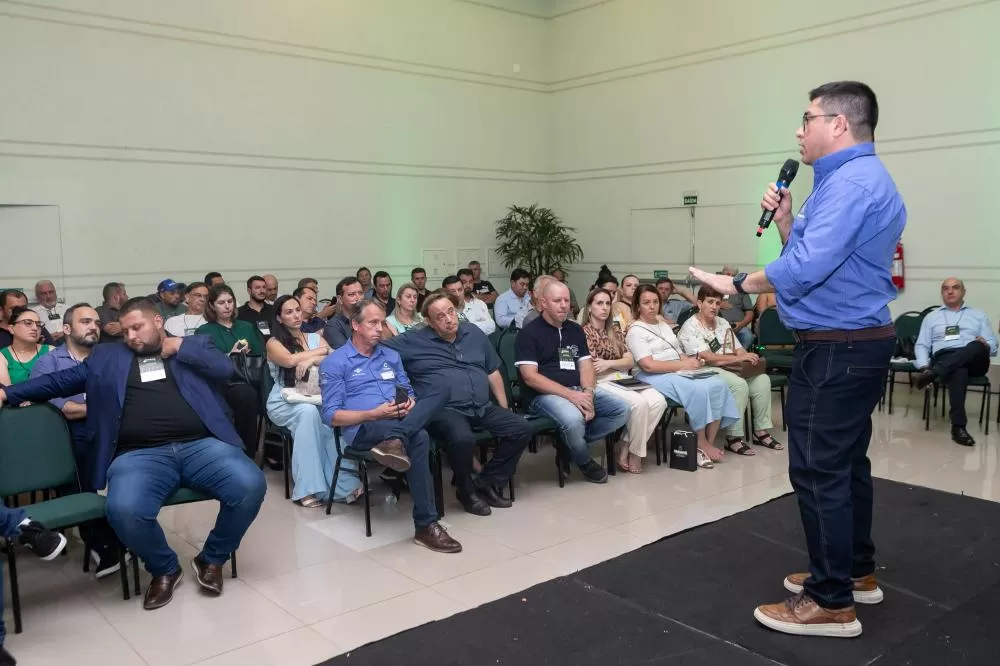 Foz do Iguaçu, 13 de fevereiro de 2025 - Paraná Mais Cidades - Sala 2: Fomento Paraná. Foto: Roberto Dziura Jr/AEN