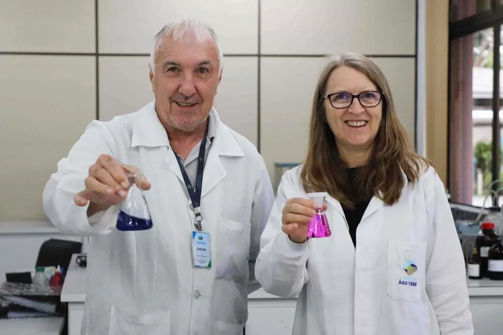 Composto por três laboratórios, a estrutura do IAT faz análises regulares de amostras de água, solo, sedimentos e peixes para a identificação de contaminantes e poluentes Foto: Patryck Madeira/SEDEST