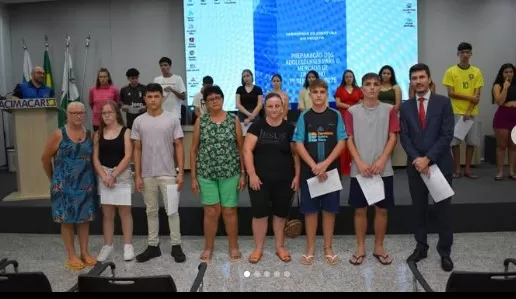 Jovens de Entre Rios do Oeste participam do projeto 'Preparação dos Adolescentes para o Mercado de Trabalho'