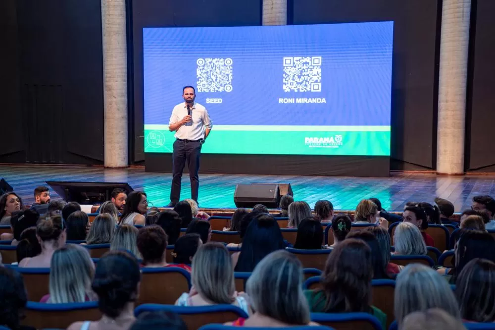 Educação qualifica formadores que vão orientar docentes em estágio probatório Foto: Lucas Fermin/SEED