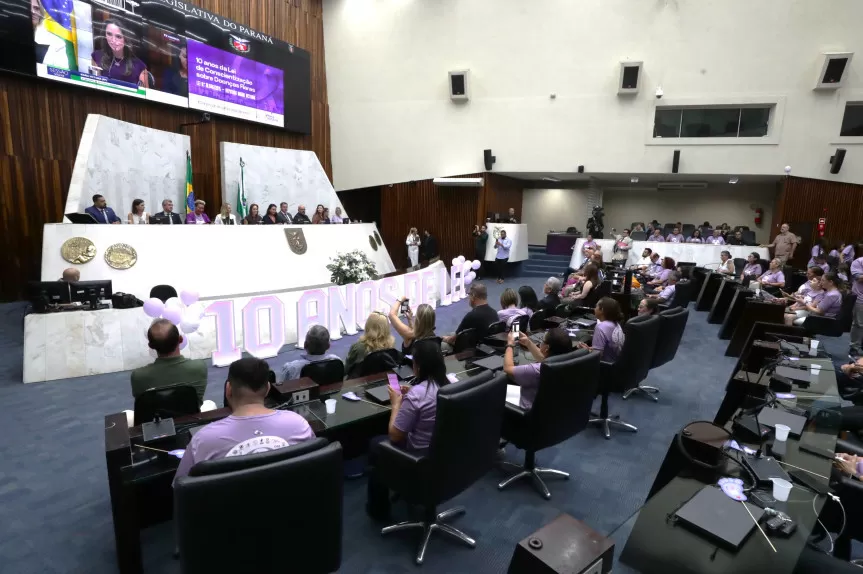 Sessão Solene marca os dez anos da lei de conscientização sobre doenças raras