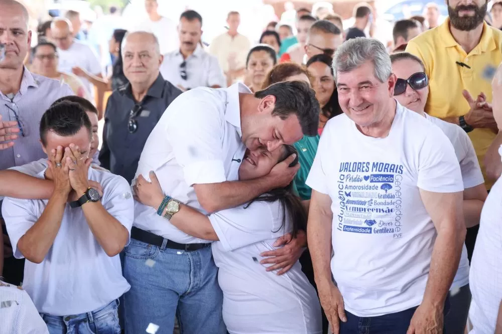 O governador Carlos Massa Ratinho Junior inaugurou nesta sexta-feira (21) – Dia Internacional da Síndrome de Down – a nova APAE de Flor da Serra do Sul, no Sudoeste, uma das 17 escolas de educação especial que estão sendo construídas em sua gestão, em uma