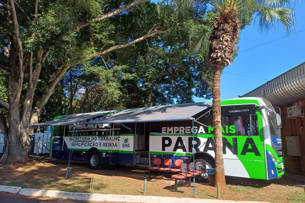 Ônibus Emprega Mais Paraná está na Expoingá 2025 para reforçar empregabilidade Foto: SETR