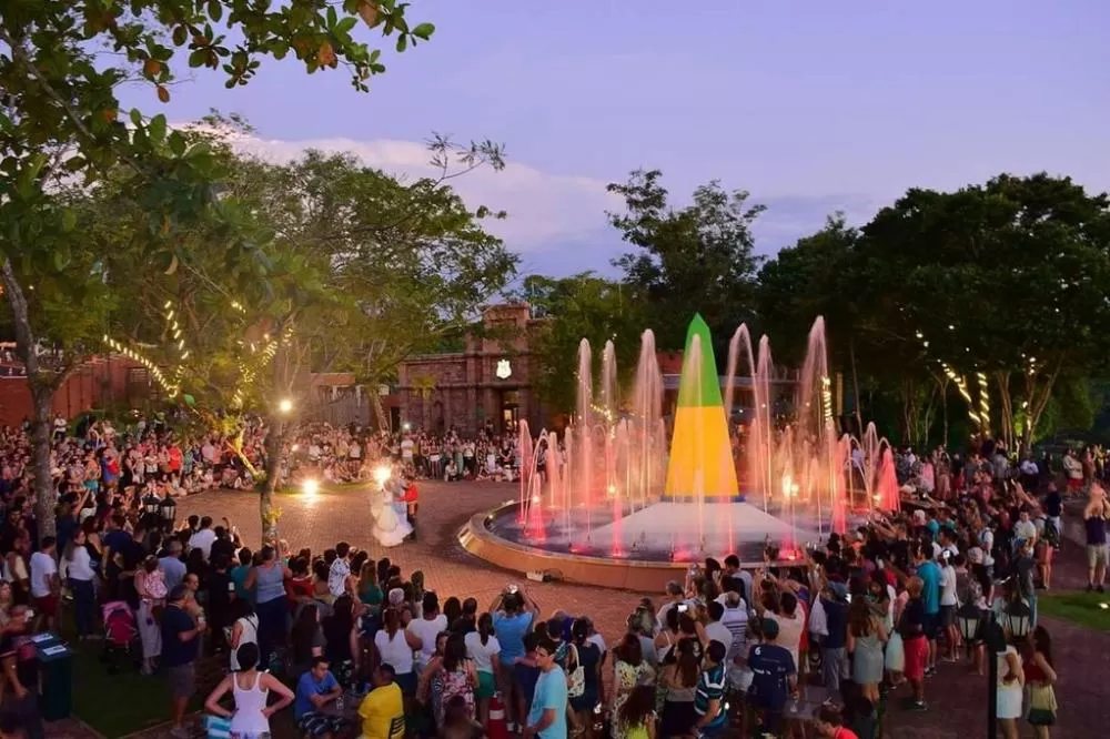 Foz do Iguaçu é o 3º destino brasileiro que mais recebeu eventos internacionais em 2024 Foto: Diogo Justus/Marco das 3 Fronteira