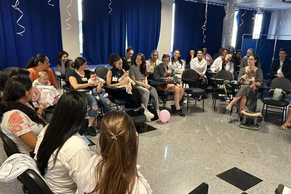 Banco de Leite do Hospital do Trabalhador promove encontro com doadoras