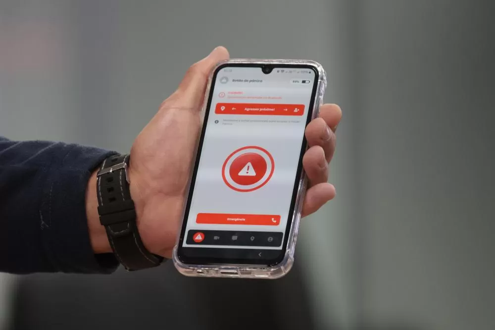 Como será a monitoração simultânea de mulheres vítimas de violência e agressores Foto: Geraldo Bubniak/AEN