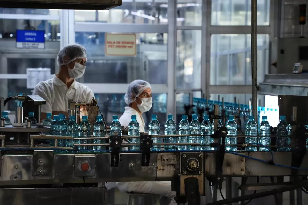 Indústria da água mineral movimentou R$ 341,28 milhões no Paraná em 2024, um incremento de 41% em relação ao ano anterior Foto: José Fernando Ogura/Arquivo AE