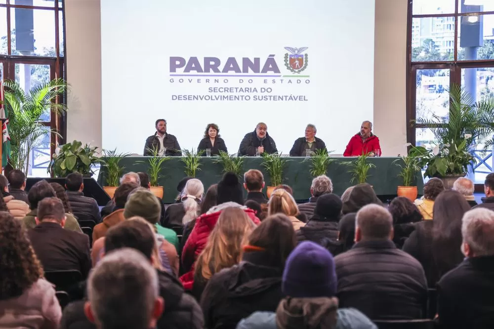 Primeiro Encontro de Arborização Urbana do Paraná no Salão de atos do Parque Barigui com a presença do Secretário de Desenvolvimento Sustentável do Paraná, Rafael Greca Foto: Daniel Castellano / SEDEST