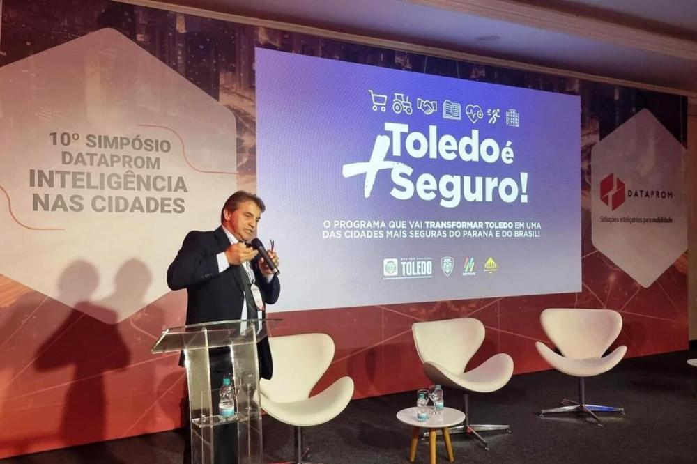 Prefeito esteve entre especialistas convidados para evento realizado na semana passada em Foz do Iguaçu por empresa que é referência nacional no assunto
