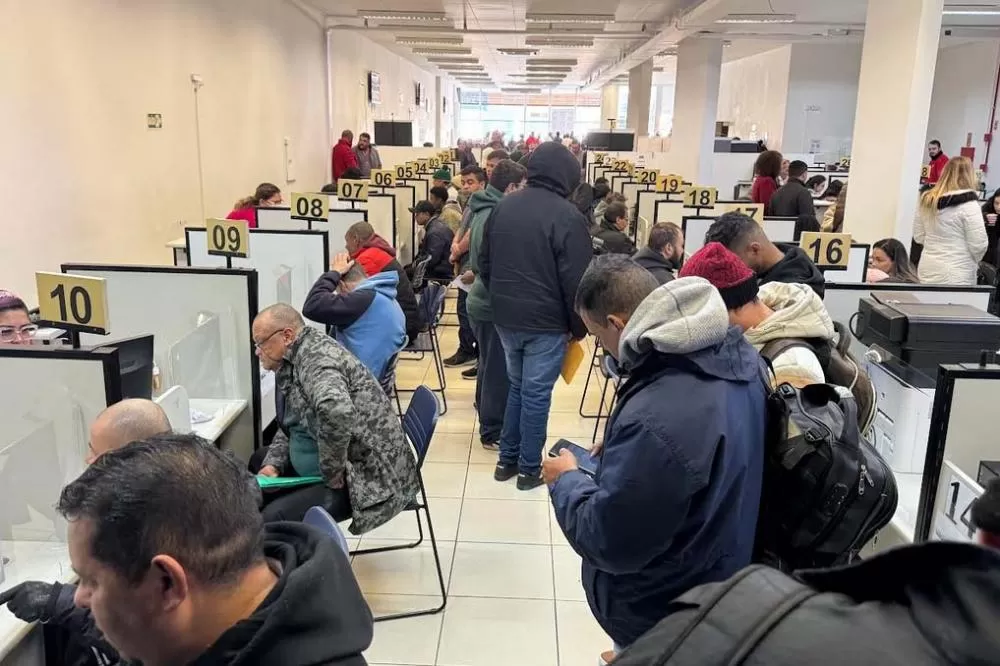 Mutirão de Empregos na Saúde oferece mais de 500 vagas em Curitiba, que já registrou mais de 16 mil contratações na área só em 2025 Foto: SETR