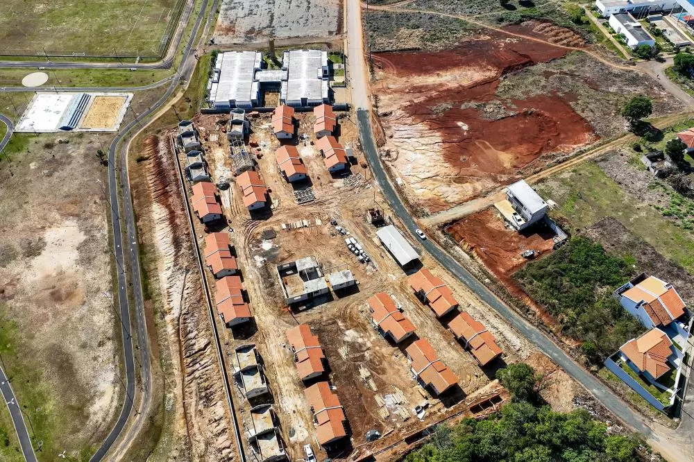 Após 5 inaugurações, Paraná tem outros 14 condomínios dos idosos em construção Foto: Arnaldo Neto/AEN