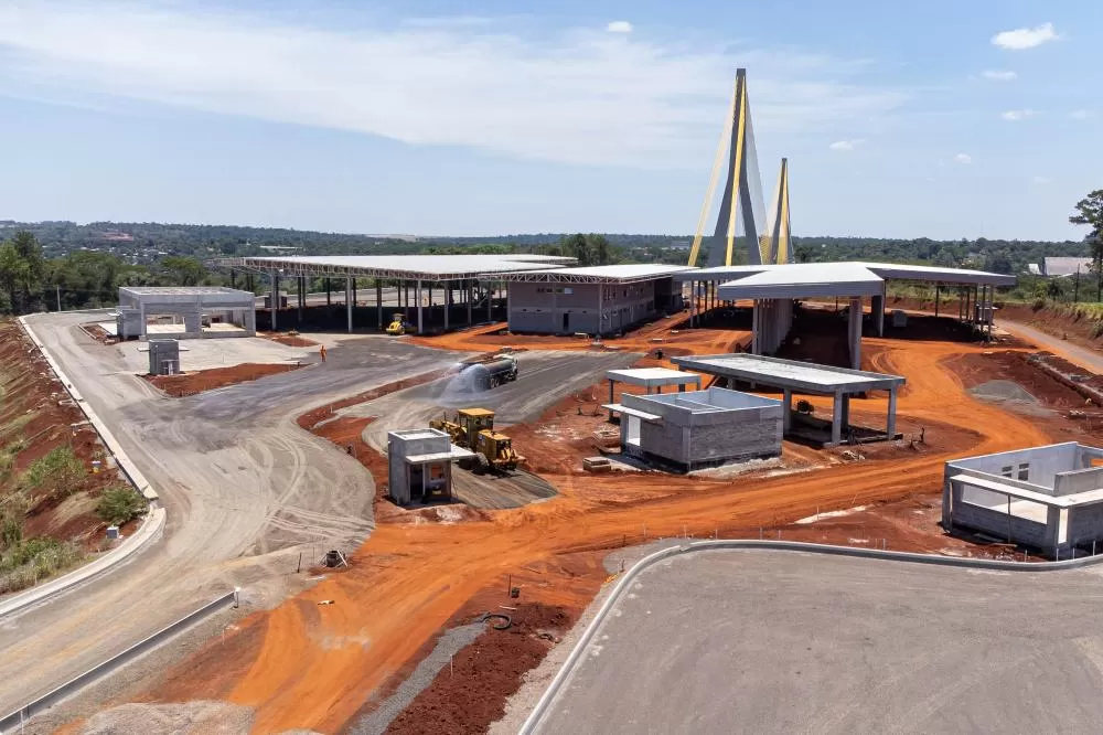 Obras da Perimetral Leste de Foz do Iguaçu avançam e chegam a 75% de execução Foto: Roberto Dziura Jr/AEN