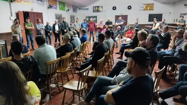 Reunião discute projeto de asfaltamento da via que liga Iguiporã, Bela Vista e Porto Mendes