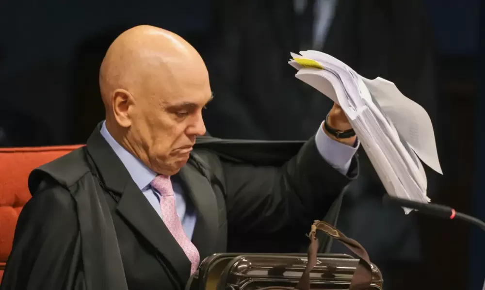 Moraes enumera 13 “atos executórios” para condenação de Bolsonaro