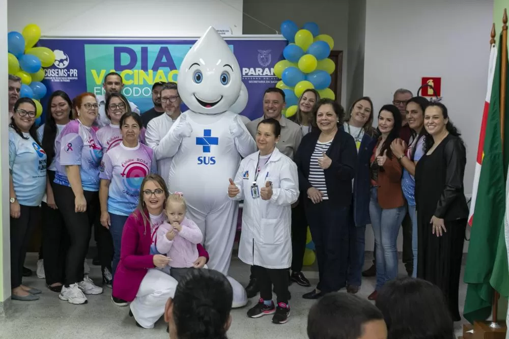 Dia D de Multivacinação mobiliza 10 mil profissionais em 1370 salas de aplicação pelo Paraná Foto: Roberto Dziura Jr/AEN