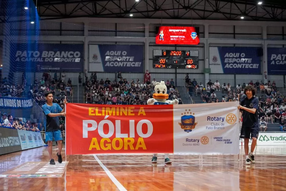 Pato Futsal vence e garante vaga na semifinal do paranaense em clássico das penas!