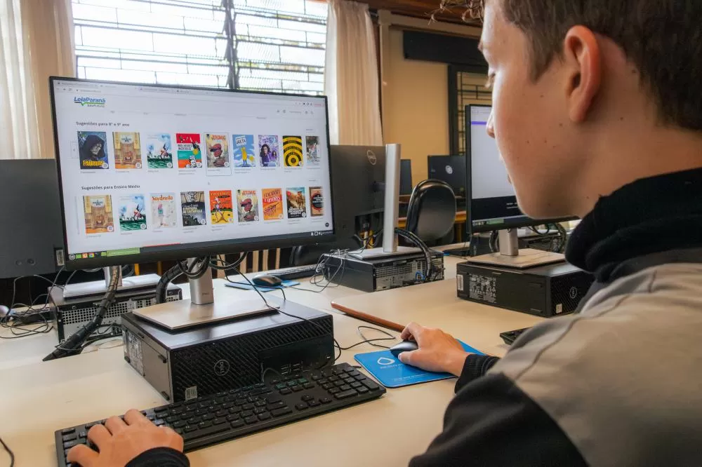 Dia Nacional do Livro: Estado divulga cinco obras mais lidas por estudantes no Leia Paraná Foto: Lucas Fermin/SEED
