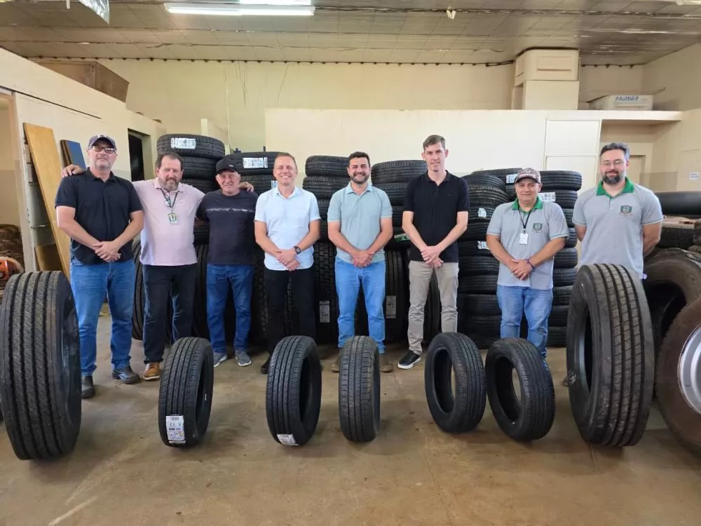 Prefeitura de Marechal Cândido Rondon recebe pneus da Receita Federal para uso na frota municipal