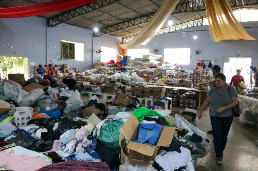 Após Estado arrecadar 248 toneladas, campanha para Rio Bonito do Iguaçu se volta aos materiais de construção Foto: Geraldo Bubniak/AEN