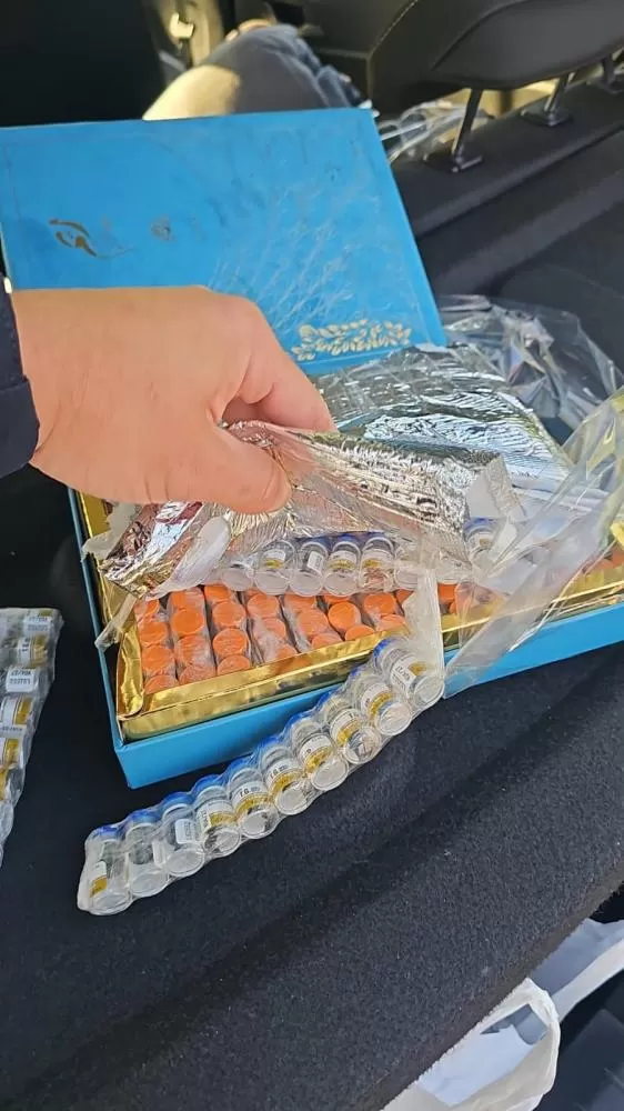 PRF apreende 340 ampolas de medicamentos de emagrecimento contrabandeados na BR-369, em Londrina (PR)