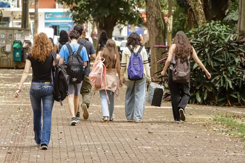 Nem-nem: diminui o número de jovens que não trabalham nem estudam no Paraná Foto: Roberto Dziura Jr/AEN