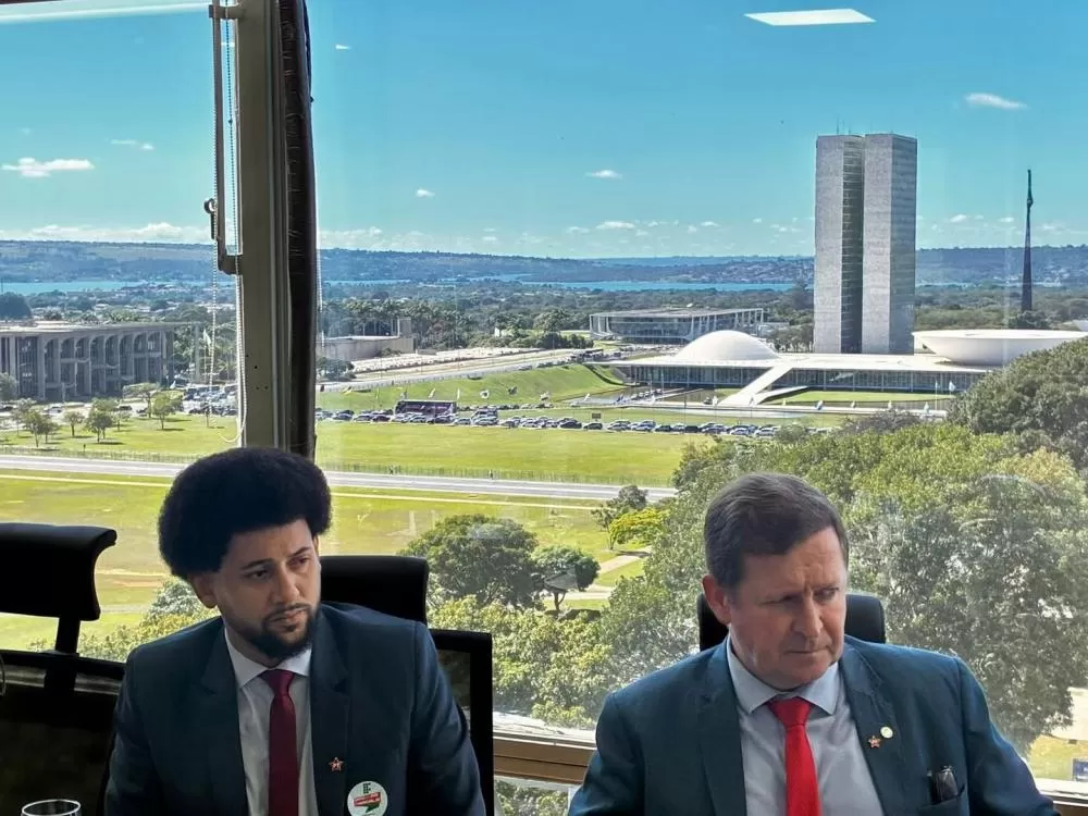Vereador Fernando Nègre e Deputado Federal Welter em reunião no Ministério da Agricultura com Secretário-Executivo IRAJÁ REZENDE DE LACERDA