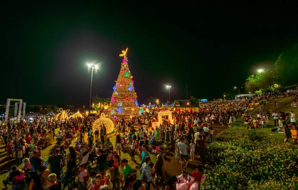 Abertura do Natal da Família – Itaipu Mais que Energia leva 28 mil pessoas ao Gramadão