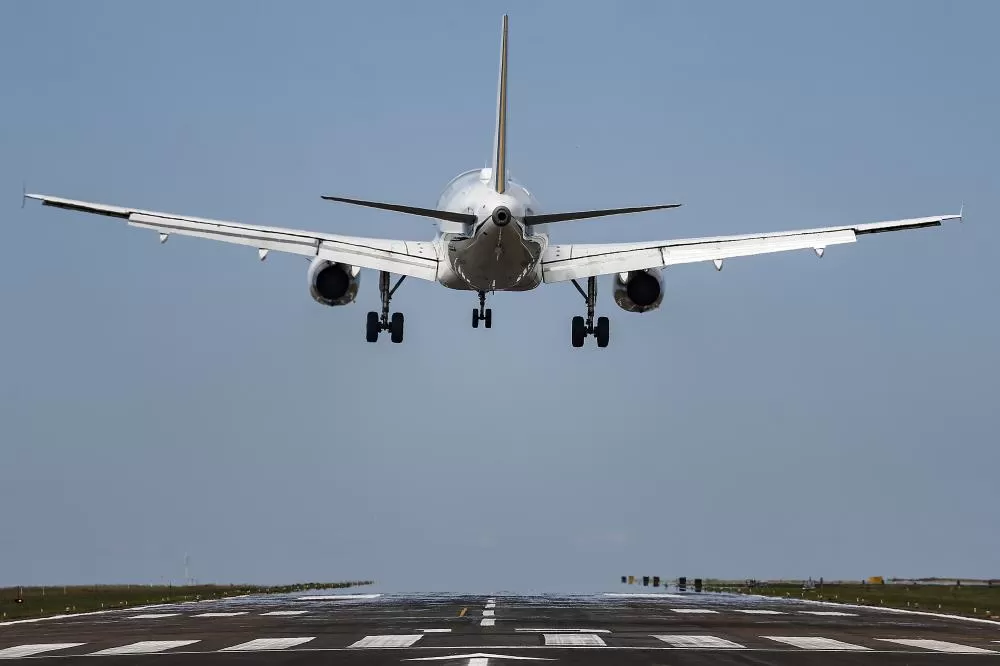 Viagens com crianças e adolescentes exigem cuidados especiais com documentos Foto: Jonathan Campos/AEN