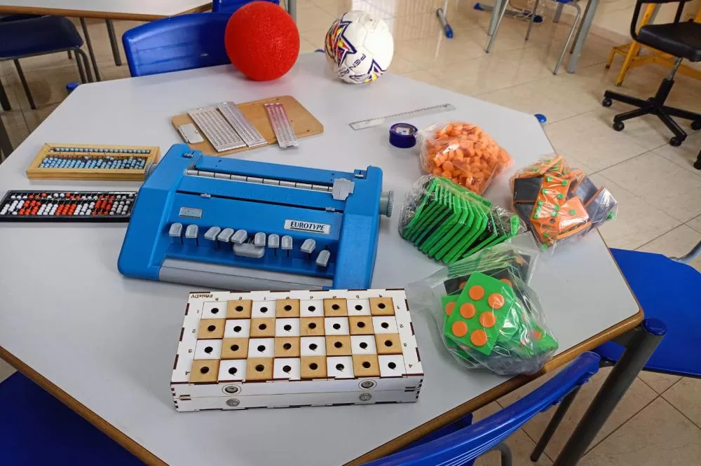 Ações da Educação garantem aprendizagem a alunos cegos e com baixa visão Foto: SEED