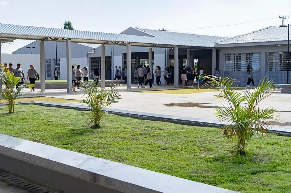 Diretores assumem cargo em escolas estaduais do Paraná Foto: SEED