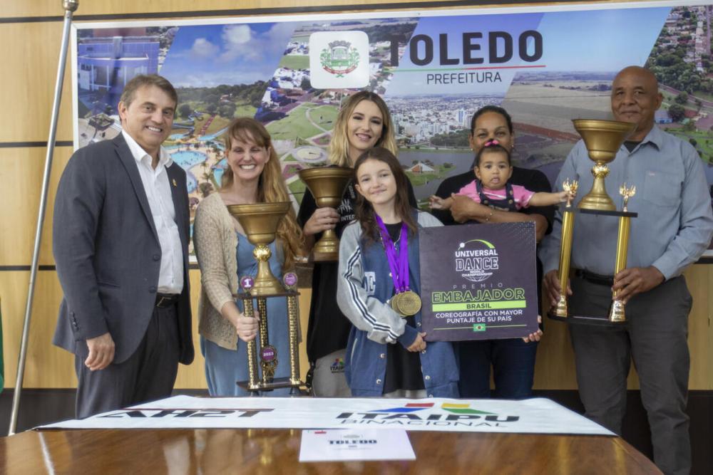 Toledo é destaque em campeonato internacional de dança