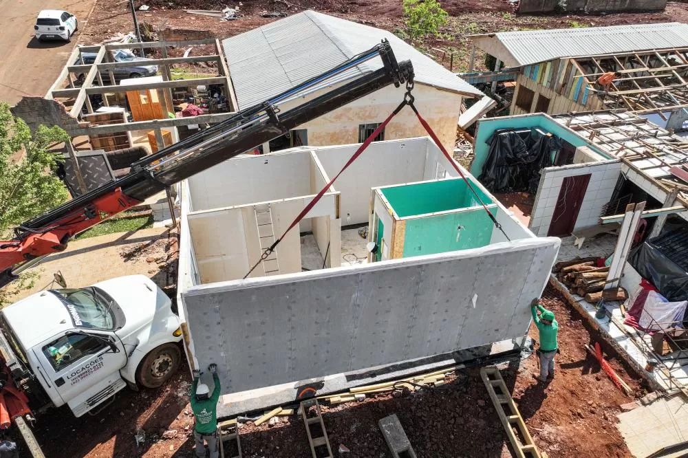 Rio Bonito do Iguaçu: quinze casas novas estão em construção na cidade Foto: Arnaldo Neto/AEN