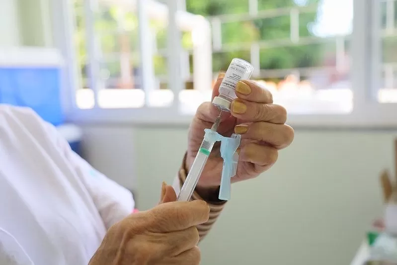 Vacina Influenza está disponível em janeiro para a população em geral