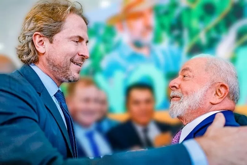 Presidente Lula com o deputado federal Zeca Dircu (Foto: Divulgação/Presidência)