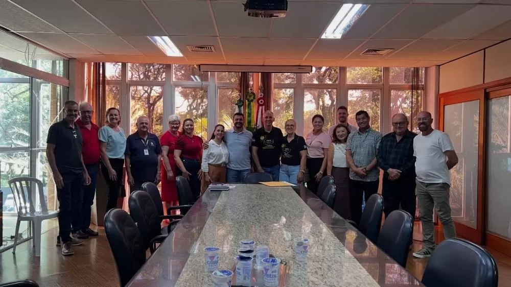 Diretoria do ARA se reúne com autoridades na prefeitura rondonense