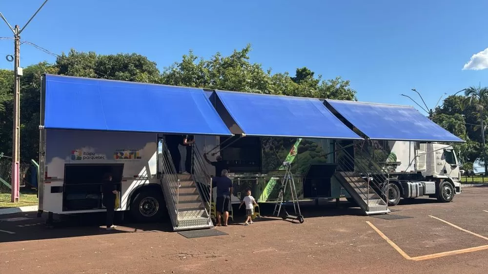 Carreta da Expedição do Conhecimento chega a Porto Mendes e integra programação do Acampamento Pais e Filhos 2026