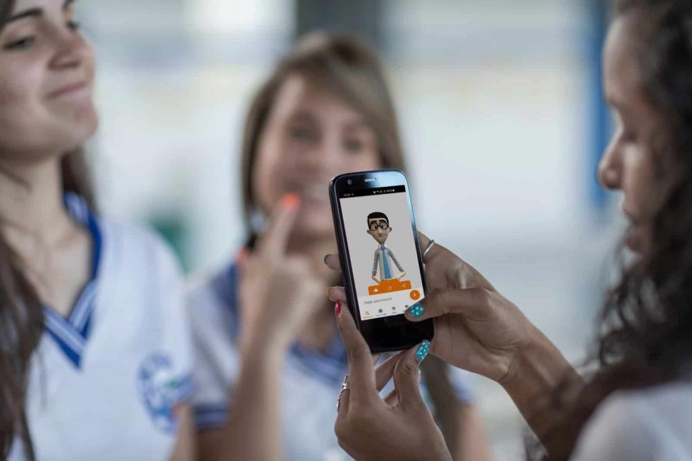 A startup também criou um plugin para traduzir sites para a Língua Brasileira de Sinais (Libras). Foto: Divulgação