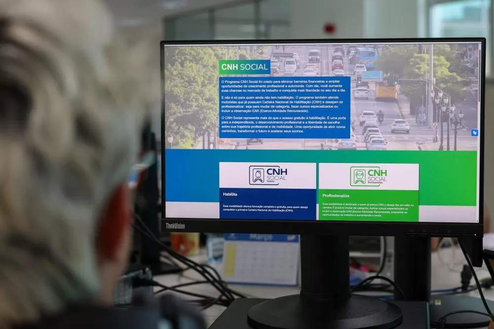 Não há cobrança: Detran-PR alerta sobre golpe com uso do programa CNH Social Foto: Geraldo Bubniak/AEN